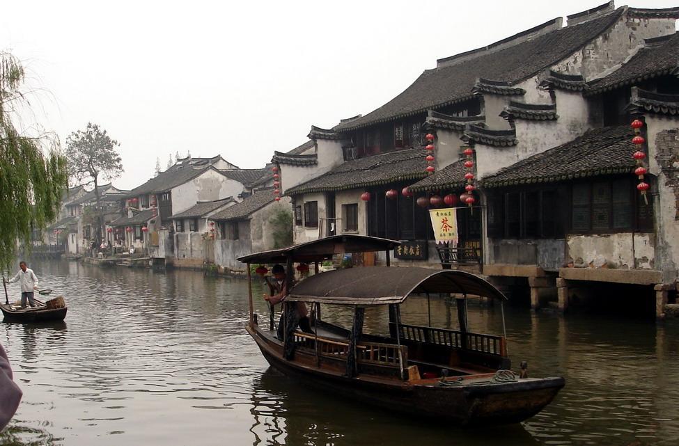 青岛一波16-0!杨瀚森举火烧天暴扣 用牵制力率领打出小高潮
